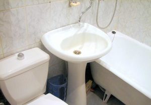 Установка раковины тюльпан в ванной в Муроме